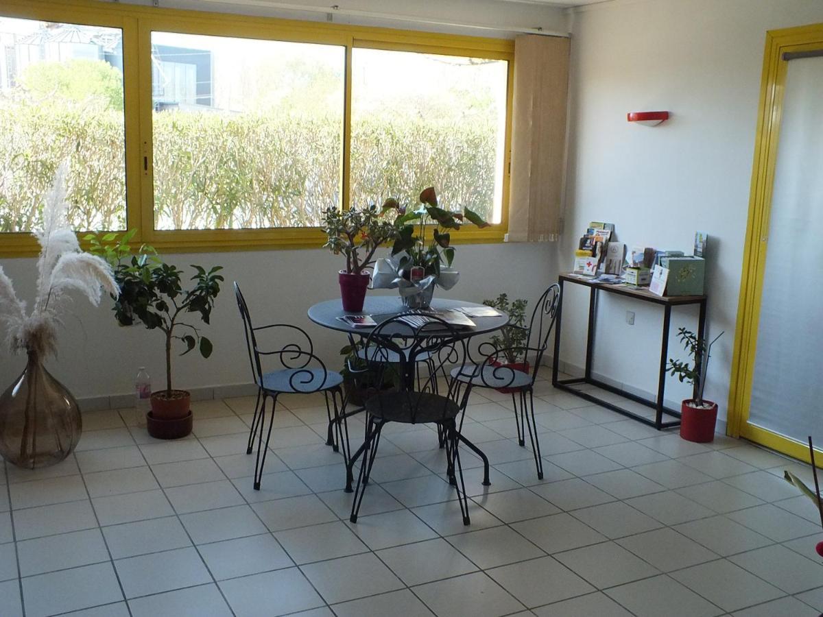 Logis Hotel Restaurant Le Clos Saint Loup Bram Εξωτερικό φωτογραφία