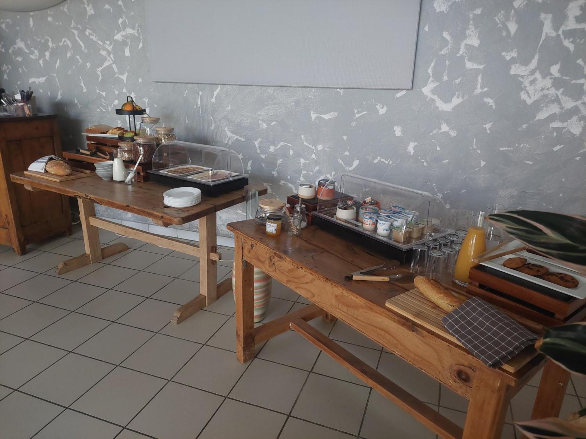 Logis Hotel Restaurant Le Clos Saint Loup Bram Εξωτερικό φωτογραφία